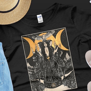 Hecate Triple Moon Goddess Shirt / Wiccan Wicca Pagan Witch T-Shirt / Tarot Cards Shirt / Hekate Shirt / Pagan Witchcraft Shirts