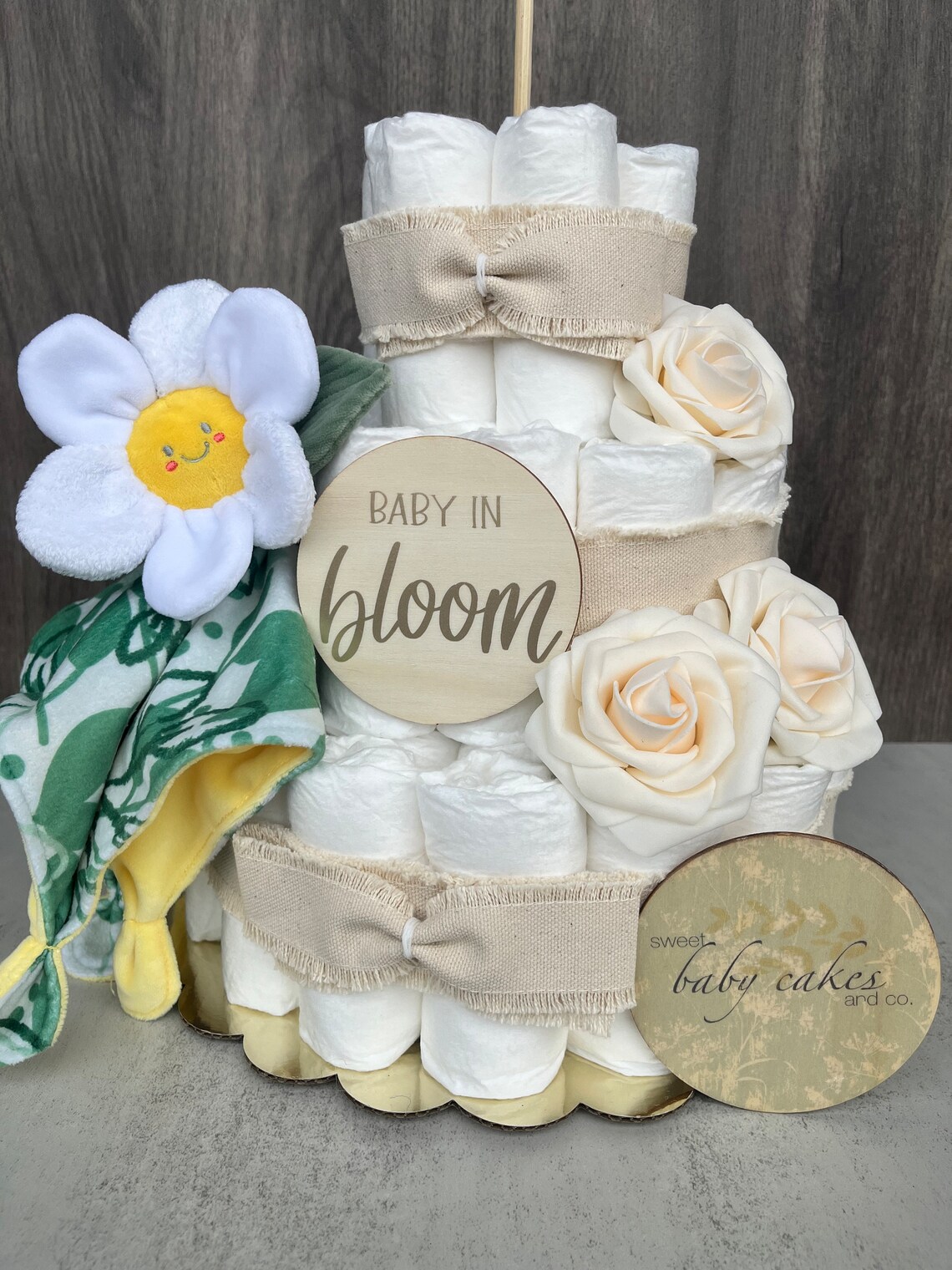Daisy Diaper Cake Baby Shower Gift Gender Neutral Gift Baby Shower ...
