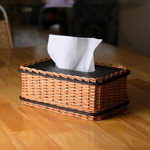 Caja de pañuelos de mimbre y madera hecha a mano con tapa desmontable / Servilletero tejido a mano / Hecho a mano en la India