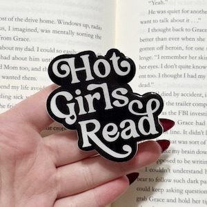 PopGrip Adhésif « Hot Girls Read » – Style Rétro – Support Interchangeable Pour Smartphone – Compatible Avec La Plupart Des Coques