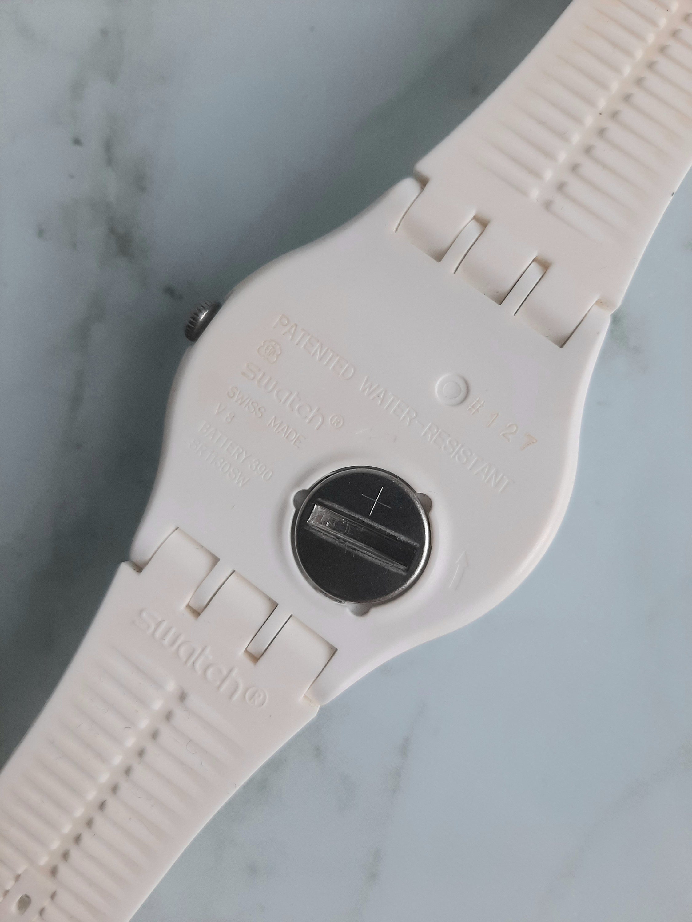 Amazon.com: Swatch New Gent BIOSOURCED White Rebel Quartz