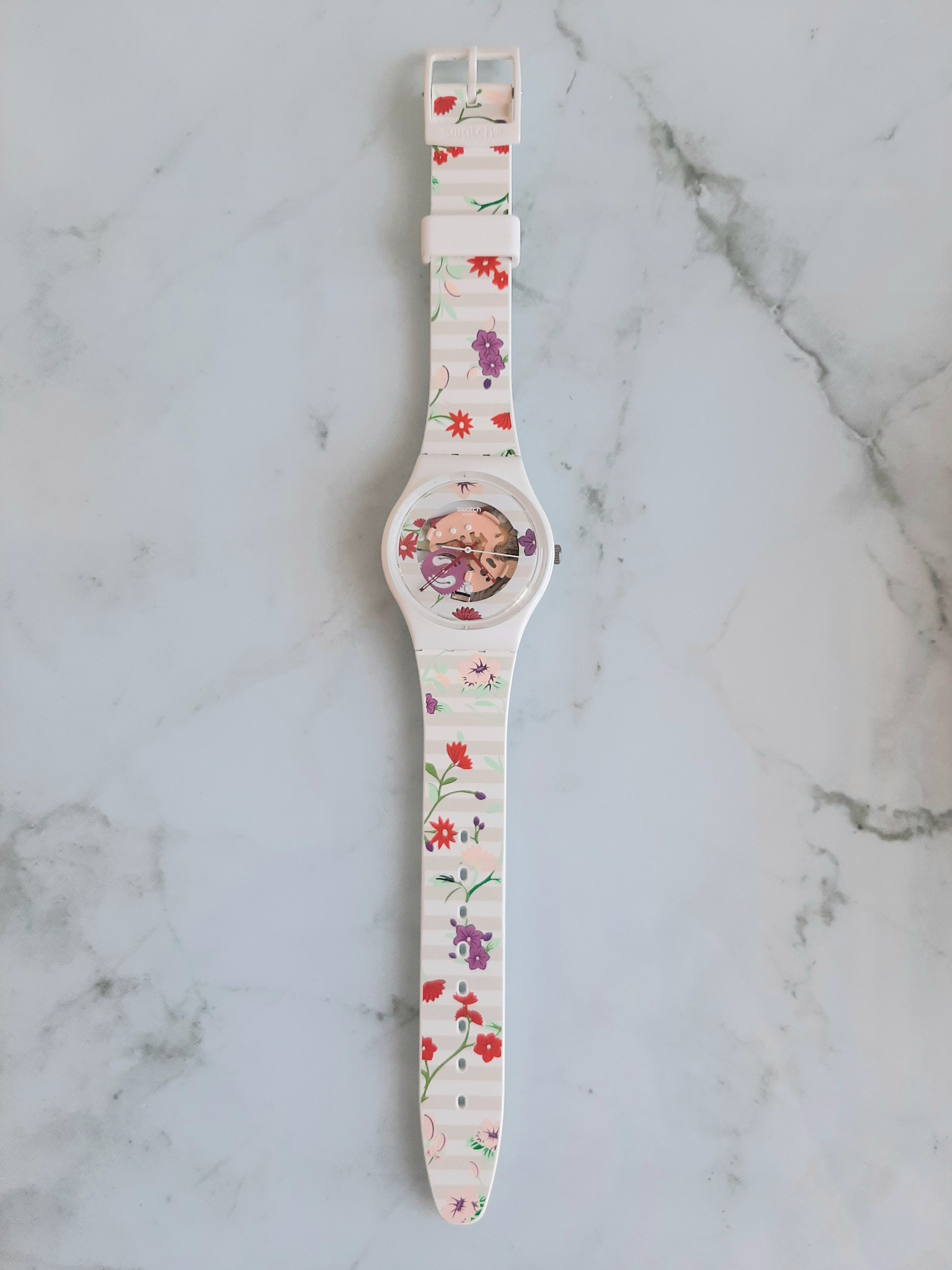 Swatch Watch  GZ290  BLOSSOMING LOVE Swatch GZ290 BLOSSOMING LOVE main image 3