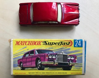 Rolls Royce Silver Shadow Superfast n° 24 en parfait état. Boîte d'origine (un peu d'usure) Lesney dans une belle couleur rouge métallique !