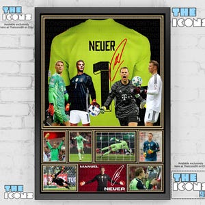 Könnte beinhalten: Ein gerahmtes Poster mit Bildern eines Fußballtorwarts in verschiedenen Actionaufnahmen. Das Poster enthält ein großes grünes Trikot mit dem Namen "NEUER" und der Nummer 1. Zusätzlicher Text enthält "THE ICONS" und "Available exclusively here at Thelcons99 on Etsy."