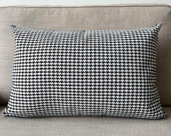 Linen Houndstooth Black & White Lumbar Pillow Cover, Soft Linen Cushion Cover, Apartment Decor, Hidden Zipper, Any Custom Size,Bedroom Decor