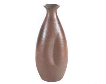Vintage Japanese traditional tanba vase, handmade flower vase. Perfect as a Japanese gift.