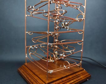 Gravity in Motion / Sculptuur met rollende bal / Marmermachine / Kinetische kunst