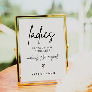 Ladies Bathroom Sign, Wedding Bathroom Wedding Sign, Wedding Ladies Room Sign, Modern Minimalist Wedding Sign, Wedding Reception Sign 5x7