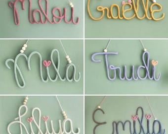Namensschild Kinderzimmer / Schriftzug aus Wolle / personalisierter Schriftzug aus Draht und Wolle / Türschild