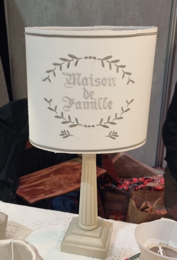 Abat jour ovale "maison de famille "