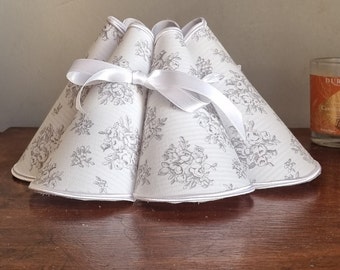 Floral gadroon lampshade with bow