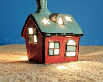 Small Ceramic Christmas House Tea Light Holder – Festive Winter Village Candle Decoration