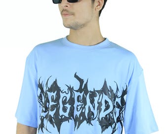 Camiseta con el logotipo de la llama azul cielo: ropa urbana unisex de algodón