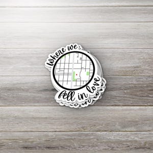 Personalisierter Kartenaufkleber • Personalisierter Aufkleber • Landkarte • Landkarte • Änderungstext & Form • Romantisches Geschenk • Wasserfestes Vinyl