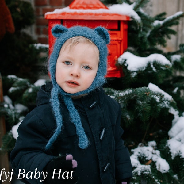 Cappello per bambini a forma di orsetto color petrolio: misto alpaca e lana merino, calore invernale - accessorio fotografico