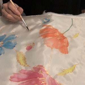 Volledige set: zijden sjaal beschilderd – vergroot je zelfvertrouwen met een vooraf getekend ontwerp met wilde bloemen in permanente gutta. Doe-het-zelfpakket. Knutselpakket. Pre-order