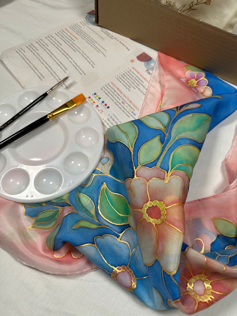 Scarf Painting Kit, Pre-outlined Flowers Design With Gold Gutta ...