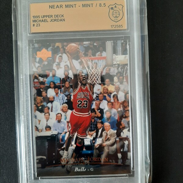 michael jordan upper deck gold card