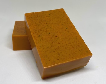 Savon pour la peau brillant à la carotte et à la mousse de curcuma, savon au curcuma, savon à la mousse de mer, savons faits main, savon d'hygiène corporelle, visage et corps, savon aux carottes