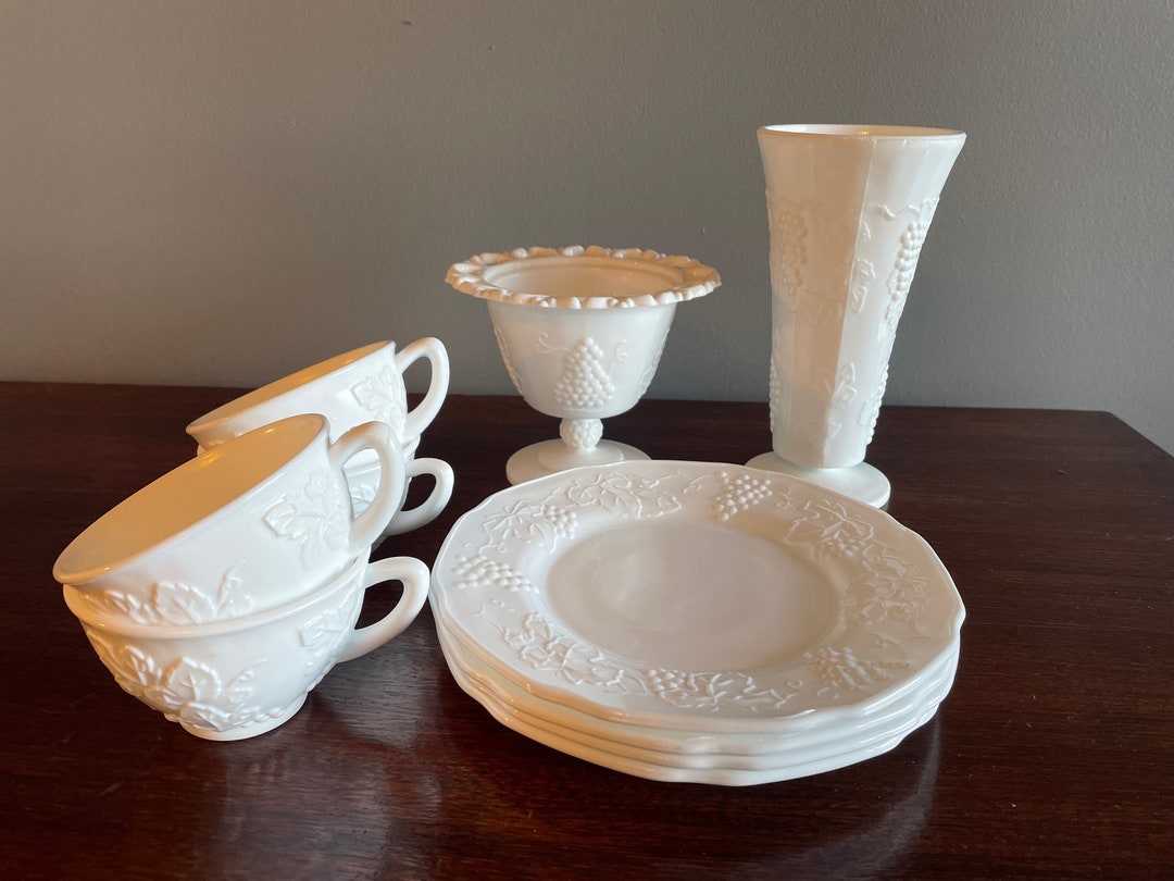 Set of Four 8 Vintage Milk Glass Dessert Plates With Four 8oz Etsy