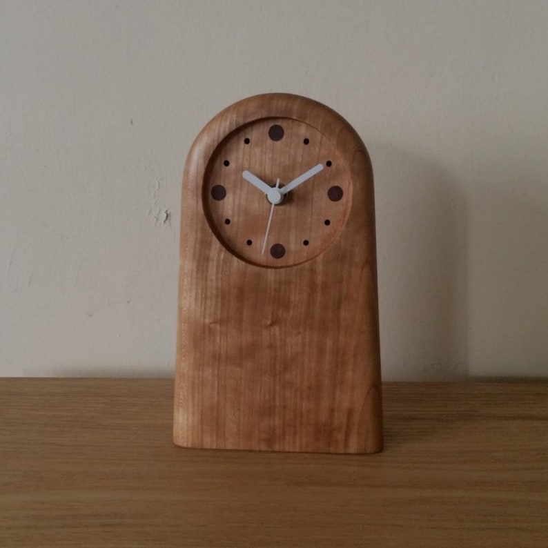Table Top Wooden Clock, Mechanical Wooden Clock,nature Design Clock