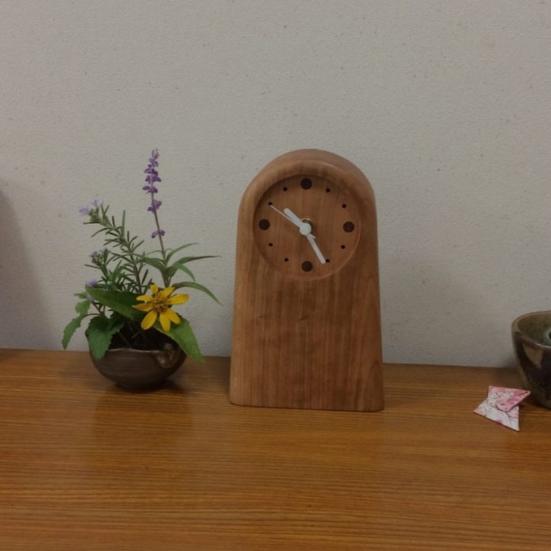 Table Top Wooden Clock, Mechanical Wooden Clock,nature Design Clock