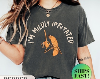 Camiseta "Estou Levemente Irritado", Camiseta "Marcus The Worm", Camiseta Meme Engraçada e Sarcástica, Comfort Colors, Camiseta "Eu Não Gosto Desta Pedra", Presente "Robert Help Worm"