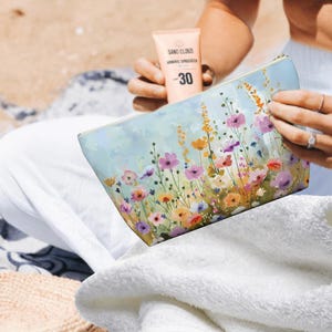 Personalized Wildflower Zipper Pouch: Dainty Floral Makeup Bag Organizer