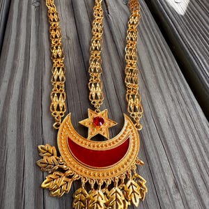 Vergoldetes Sirbandi. Nepali Traditionelle Rai Ornamente.