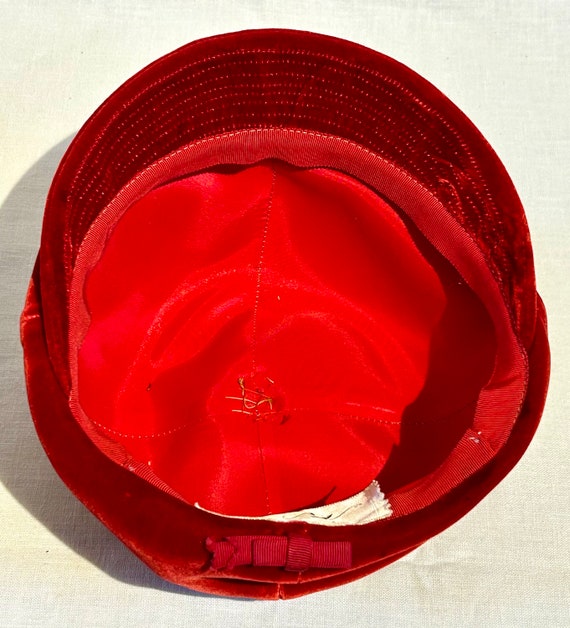 Red Velvet Jockey Hat Noreen Fashion Velour Small… - image 7
