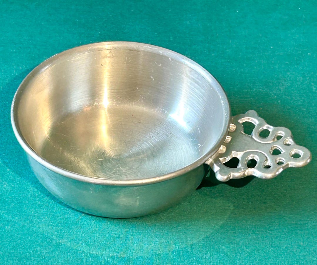Woodbury Pewter Porridge Bowl RAH Eagle Scroll Handle Porringer 6