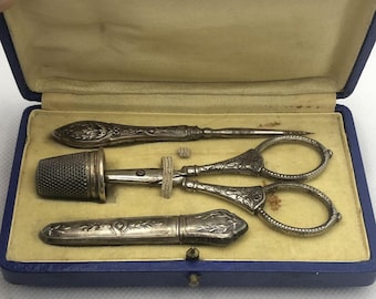 Ancien Necessaire De couture En Argent France 19th Century Vintage