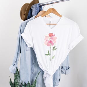 Watercolor Flower V-Neck T Shirt Women&#39;s Floral Tee Ladies V Neck T-Shirt Pink Floral Tee Gift for Her Gift for Women