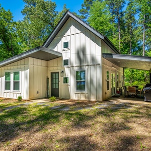 Modern Farmhouse Floorplan 2/2 Plus Loft 1200 sq ft