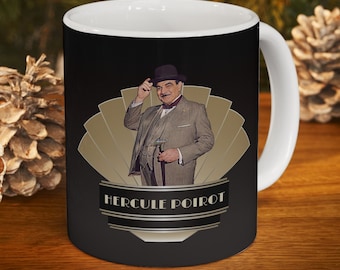 Art Deco Hercule Poirot Keramikbecher 11 Unzen | Der belgische Detektivkaffee 11 Unzen Becher. Grafik auf beiden Seiten
