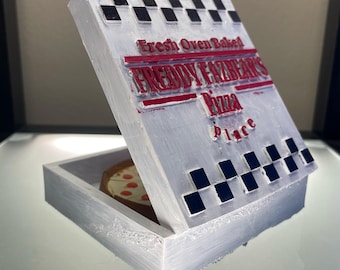 Limited - Five Nights at Freddy’s, Pizza box figure