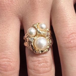 14k Yellow Gold Pearl and Diamond Ring