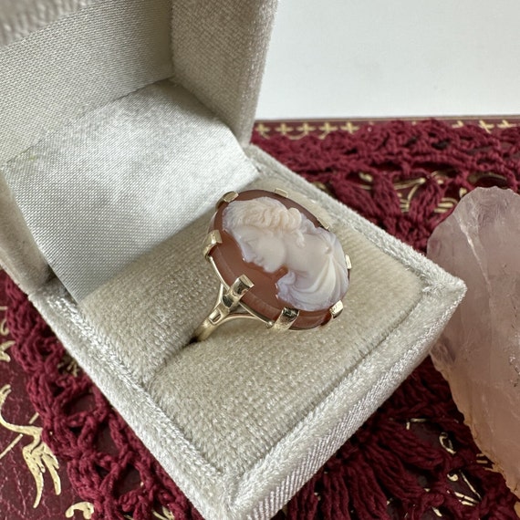 14K Yellow Gold Cameo Ring - image 2