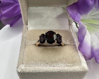 14k Yellow Gold Garnet Ring