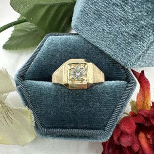 14k Yellow Gold Men&#39;s Diamond Solitaire