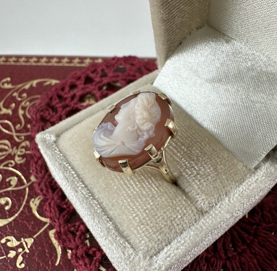 14K Yellow Gold Cameo Ring - image 4