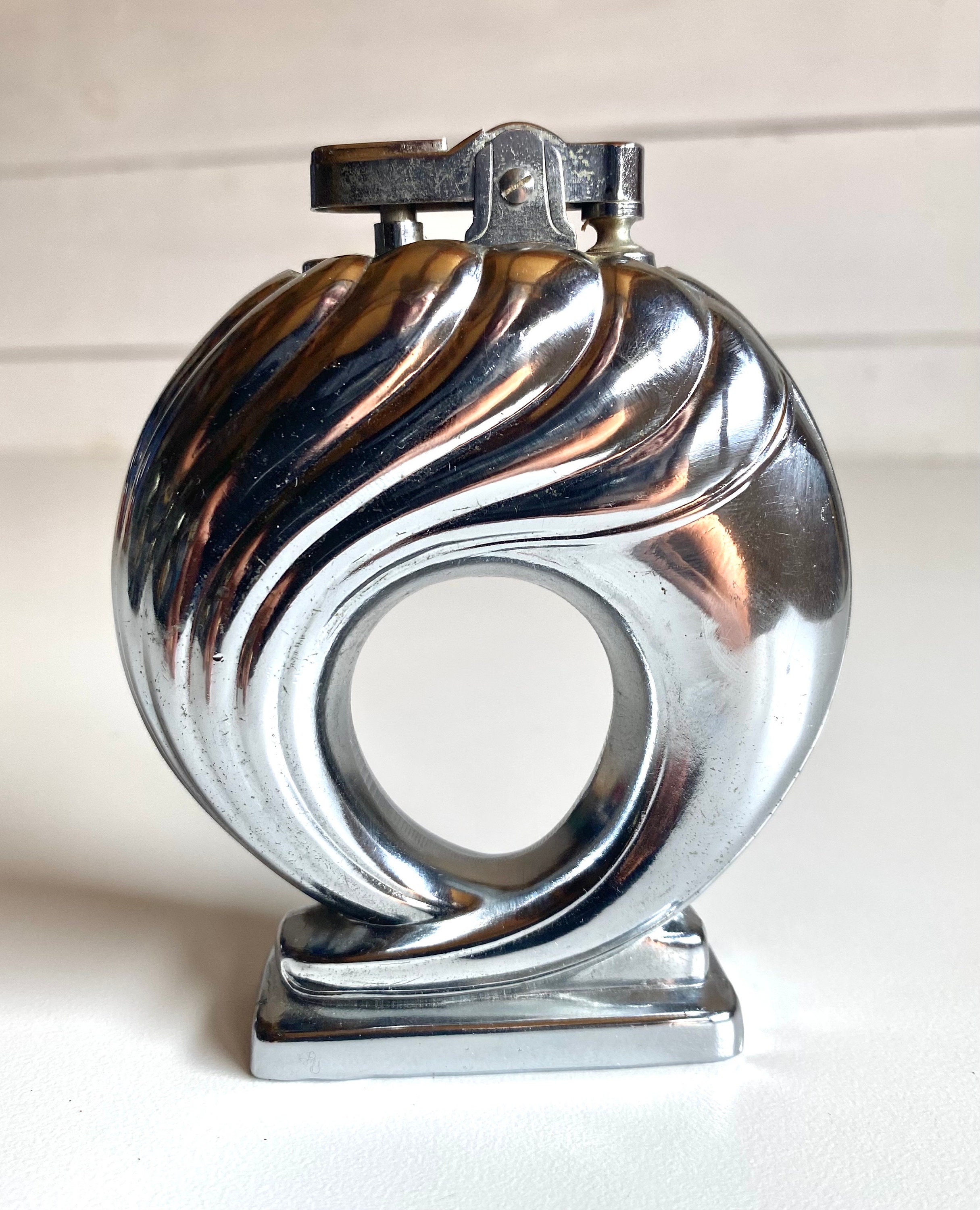 Vintage Art Deco Metal Table Lighter | Smoking Accessories