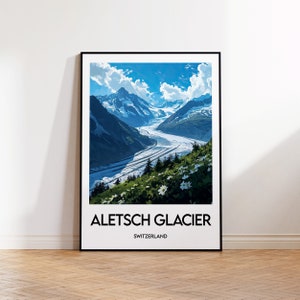 Op de afbeelding: Een poster met een foto van de Aletschgletsjer in Zwitserland. De gletsjer is een grote ijsmassa die een bergdal afdaalt. De poster heeft een blauwe lucht met witte wolken en groen gras op de voorgrond.