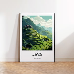 Peut inclure: Une affiche avec une illustration colorée de rizières dans une région montagneuse. Le texte "JAVA INDONÉSIE" est en bas de l'affiche.