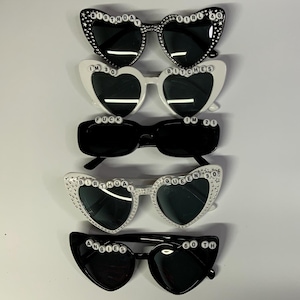 Personalised birthday sunglasses/ 18th birthday gift set / 21st birthday gift / 30th /40th/50th/ birthday accessories / birthday party / image 2
