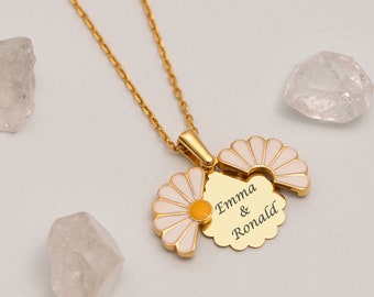 Gold Customizable Daisy Name Necklace, Hidden Birthday Christmas Personalized Gift for Mom Her, Floral Monogram Jewelry, Dainty Daisy Flower