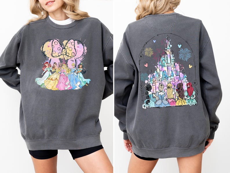 Camiseta con el Castillo de las Princesas Disney, Sudadera Comfort Colors con Bella, Ariel, Cenicienta, Jazmín, Aurora y Blancanieves. Regalo mágico, ideal para las fiestas. imagen 3