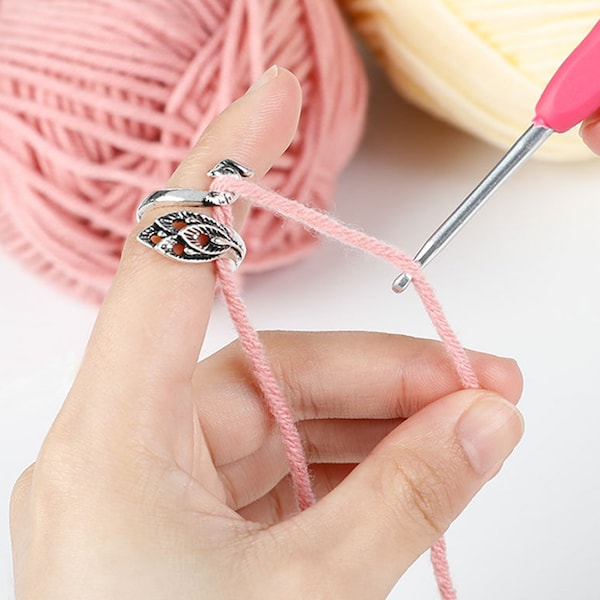 Yarn Tension Rings, Adjustable Crochet Loop Rings, Yarn Guide, Knitting Ring Tools, Fish/Peacock Ring, Crochet Tools