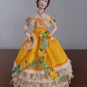 Dollhouse, 1/12 scale, miniatures, dolls. Porcelain doll