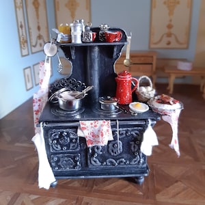 Dollhouse kitchen, 1/12 scale, miniatures